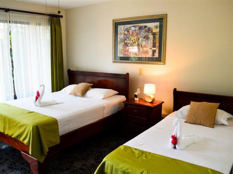 Brillasol Airport Hotel Las Ciruelas  Экстерьер фото