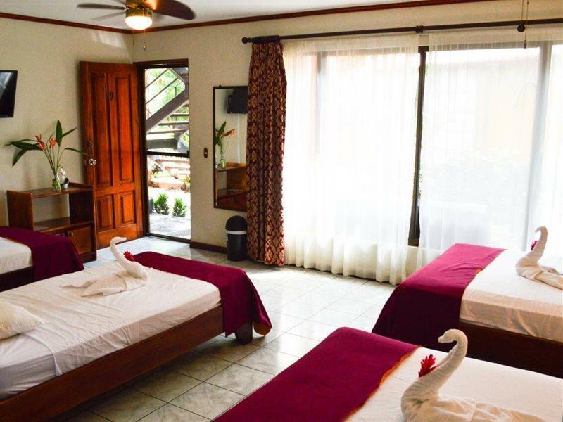 Brillasol Airport Hotel Las Ciruelas  Экстерьер фото